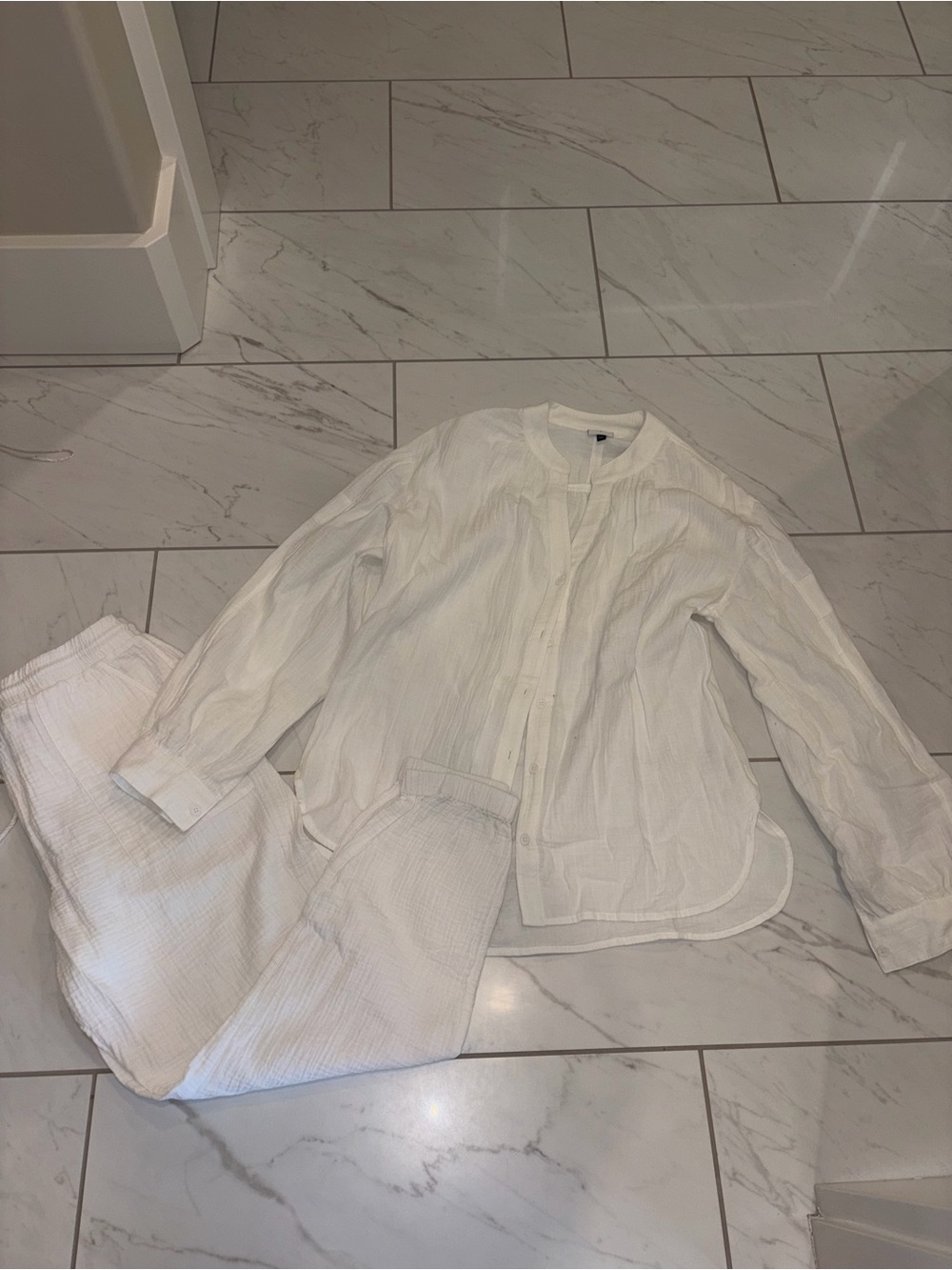 CAbi women’s White Long-Sleeve Button-Down Shirt